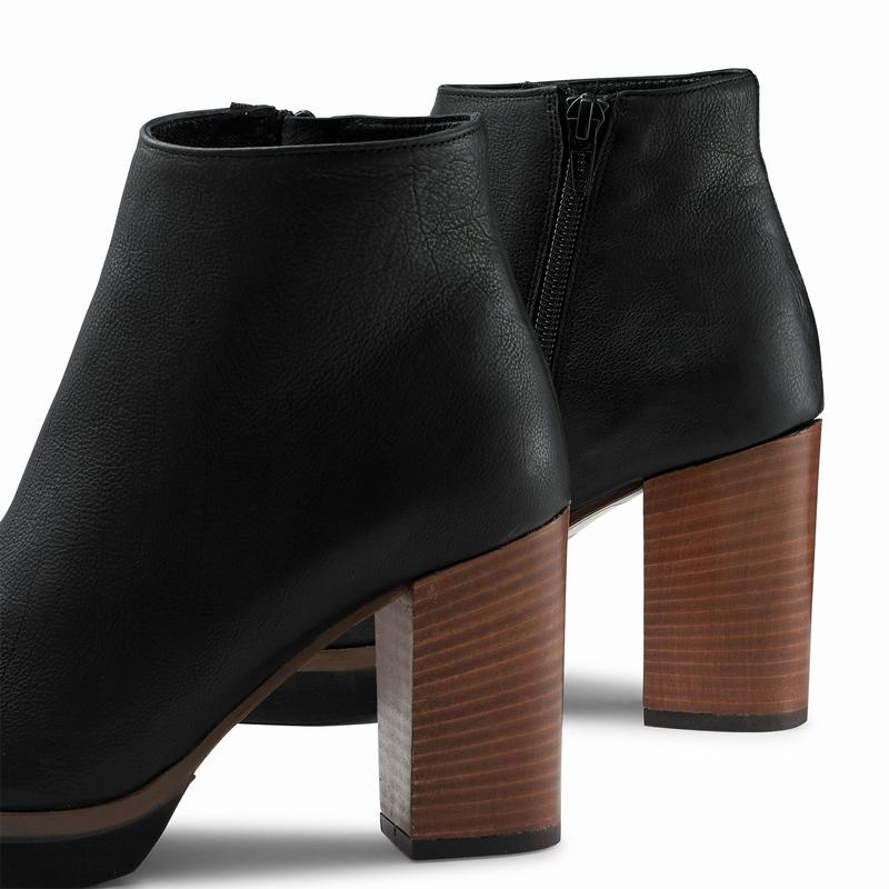 Botins Russell And Bromley Eiffel Feminino Pretas | OXB1253QZ